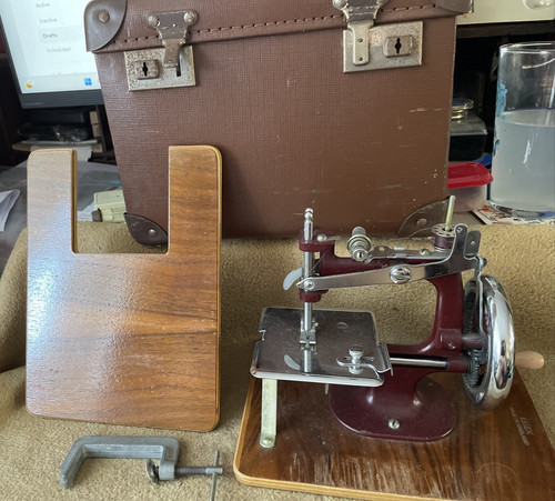 Vintage essex 1950 miniature - vintage,