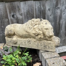 Vintage late 20th century Recumbent lion English made garden statue 