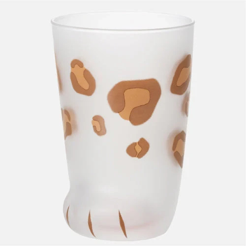 Aderia coconeco cat - cat, paw