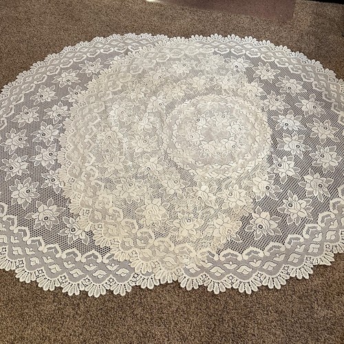 Vtg ivory lace banquet - (2),