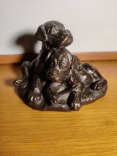 Heredities bronze resin