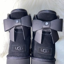 UGG Ultra mini Bailey Leather bow Boots  size 10 woman  New in original box