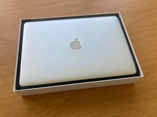 Apple macbook pro mid - apple, 15”