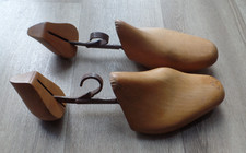VINTAGE ENGLISH WOODEN SHOE