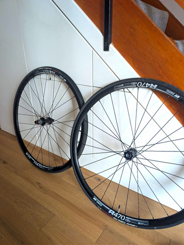 Swiss r470 700c disc - swiss,