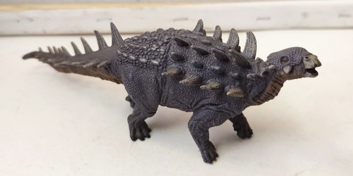 Papo rare polacanthus dinosaur - polacanthus,