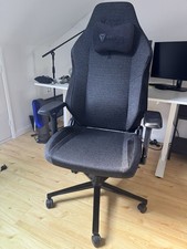 Secret Lab Titan Gaming Chair