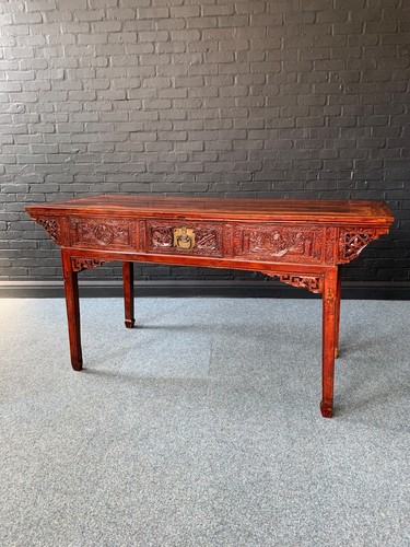 Chinese red lacquered altar - red,