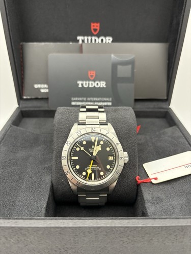 Tudor black bay - pro, gmt