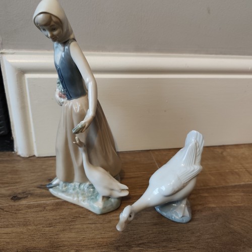 Nao lladro goose girl - goose, with