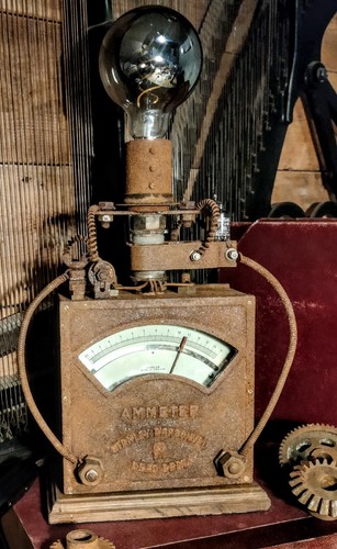 Upcycled voltmeter lamp - upcycled,