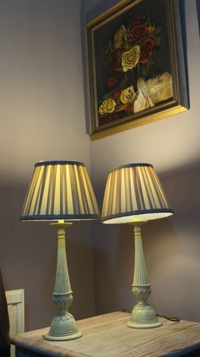 Vintage farmhouse or - vintage,