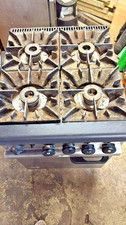 4-Burner Commercial Gas Cooker – Excellent Condition – Bargain!