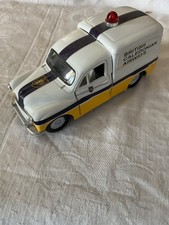 Saico 1:25  MORRIS MINOR 1000