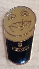 VINTAGE Guinness Smiley Head Pint Pin Badge