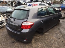TOYOTA AURIS 1.3 VVT-I PETROL - 2010 2011 2012 - BREAKING  SPARES 1NR-FE GREY 