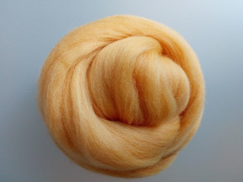 Custard yellow 100 - custard, 100%