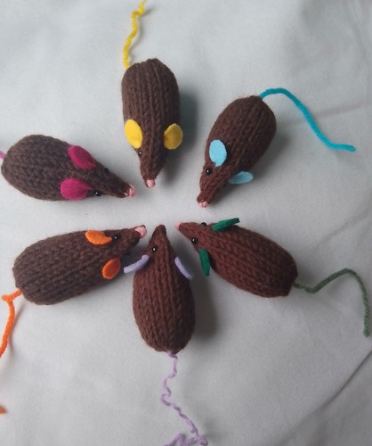 Hand knitted mice pocket - hand,