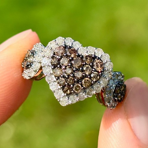 Brown and white - and, 9ct
