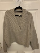 COS Wool and Cashmere Thick Knitted Cropped Oversized Jumper V-neck Size M