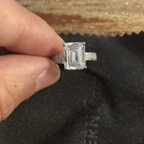 Emerald cut size ring with - 6,
