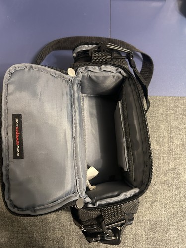 Lowepro 200 camera case - tx,