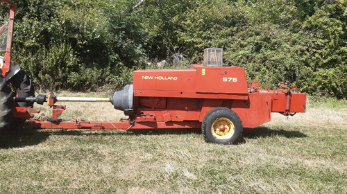 New holland 575 hay baler - hay,
