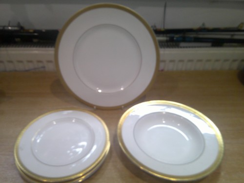 Royal doulton gold - royal,