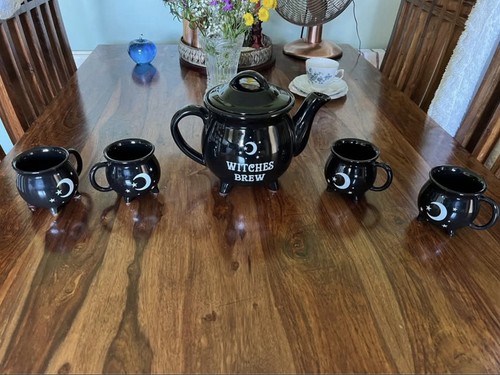 Witches brew cauldron tea pot - cauldron,