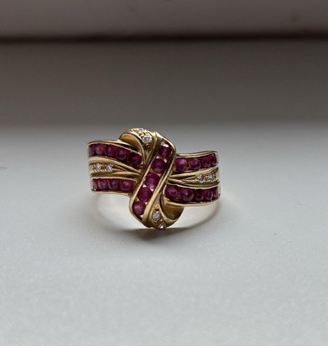 Brilliant ruby ring 750 18 - brilliant,
