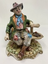 Capodimonte Figurine Tramp On