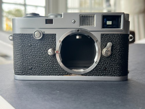 Leica rangefinder camera - m2,