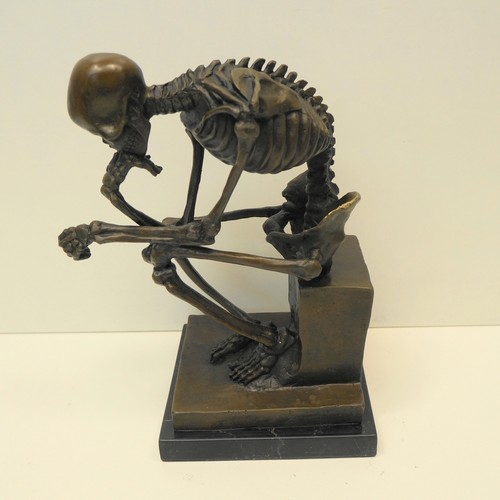 Statue the thinker skeleton - thinker,
