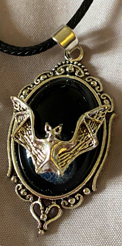 Silver tone bat cameo - tone,