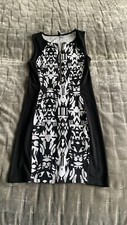 Ladies Size Eur 34 Uk Size 6 H&M Patterned Bodycon Style Sleeveless Dress