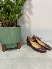 A.P.C. Leather Round-Toe Mary