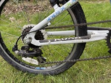 Kona makena Boys Bike 6 Gears