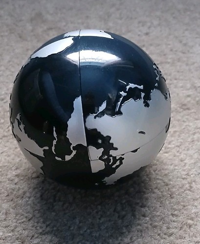 Crazee world black and - world,