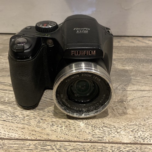 Fujifilm finepix s5700 - finepix,