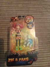 Dinosaur King Zoe & Paris Action Figure