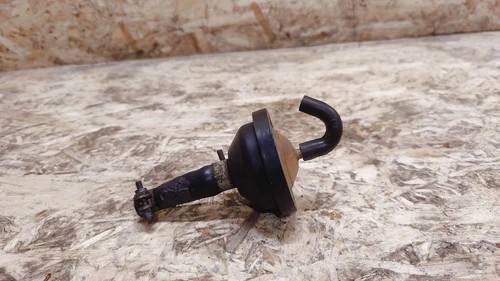 Porsche 944 vacuum valve - 944,