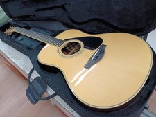 YAMAHA LL16 Acoustic Guitar-01
