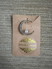 Sparkling Crescent Moon Brooch