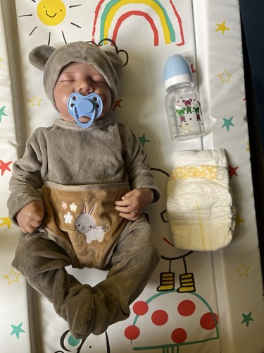 Realistic reborn newborn baby - reborn,