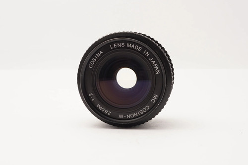 Cosina 28mm - f/2, k)