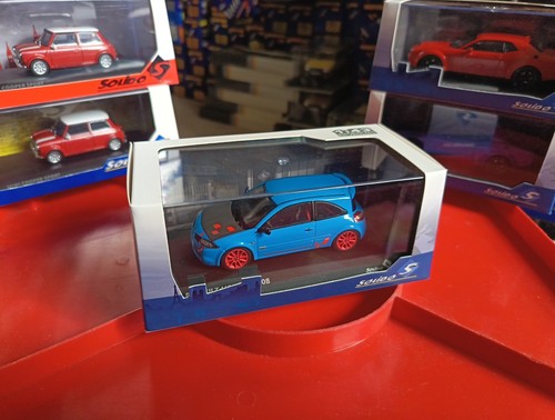 Boxed model solido - 1/43,