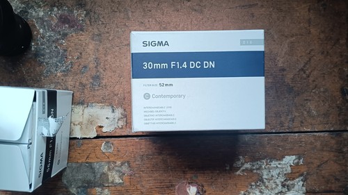 Sony sigma 30mm - sigma, f1.4