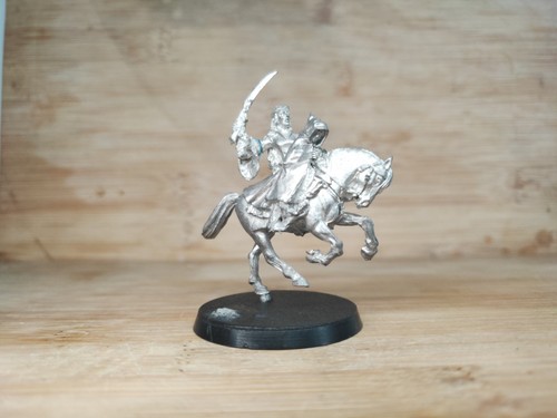 Mounted arwen frodo - r, metal