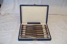 Vintage Boxed Set of 12 x 21cm