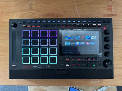 Akai mpc live - , 3